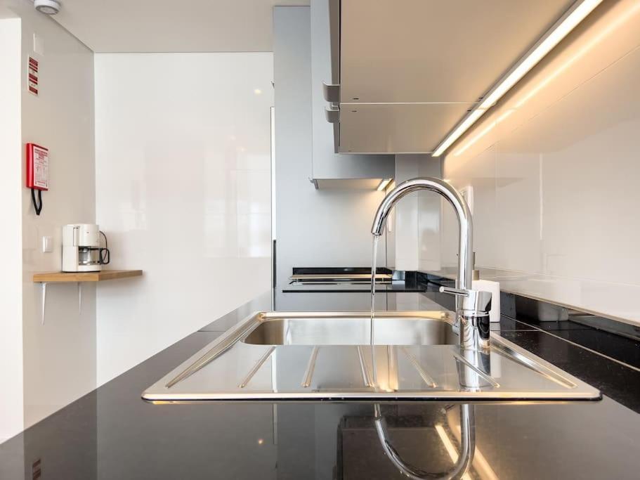 Olaias Lisbon 2 Bed Near Metro 2 Apartment Exterior photo